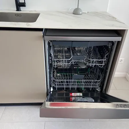 Clubrent - Silver Tower Lejlighed *