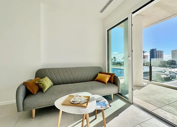 Clubrent - Silver Tower Apartment *